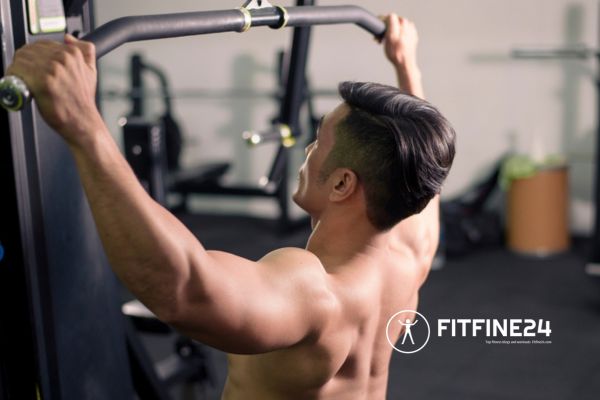 Lat Pulldown: Best Guide for a Better and Stronger Back 2024