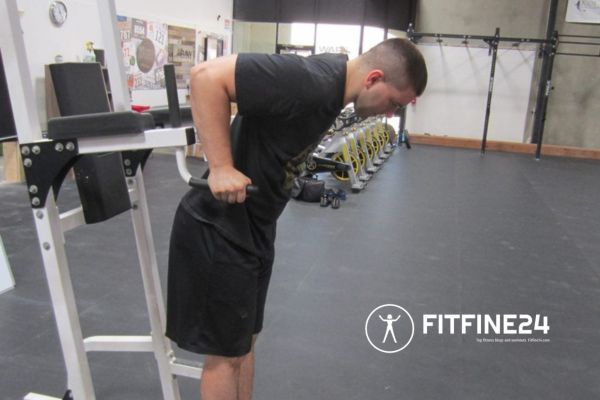 Dip Workout: Best Form for Upper Body Strength At fitfine24