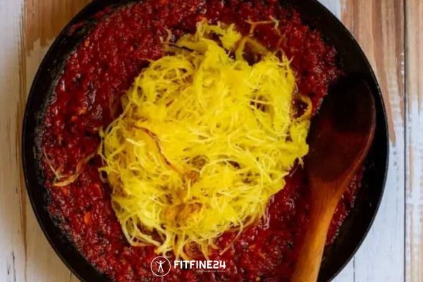 Fitfine24 - "Heavenly feelings" — Spaghetti Squash with Marinara Sauce Recipe | Fit and Healthy