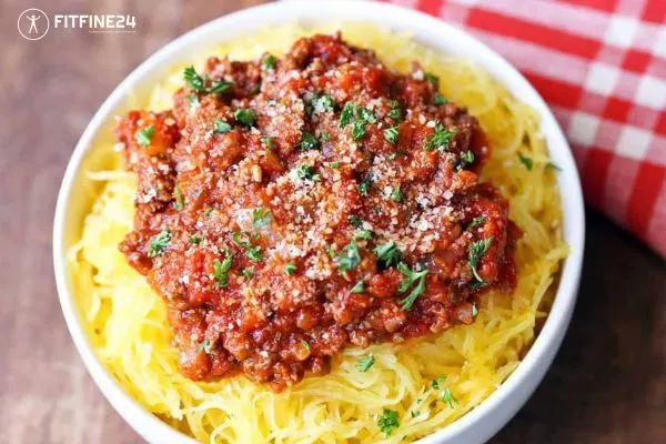 Fitfine24 - "Heavenly feelings" — Spaghetti Squash with Marinara Sauce Recipe | Fit and Healthy