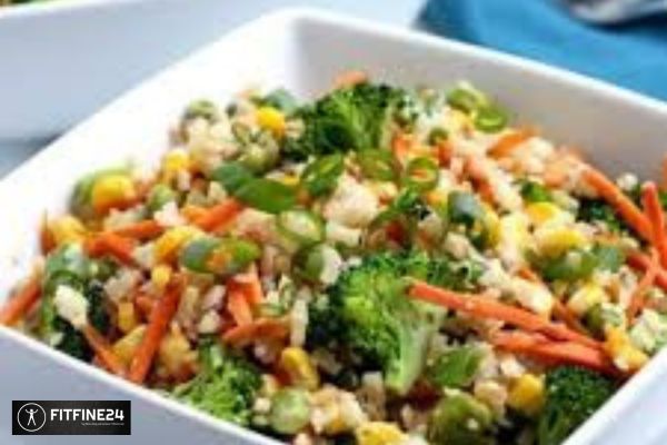 Cauliflower Rice Veggie Stir-Fry Recipe | FitFine24 nutrient cuisine with taste